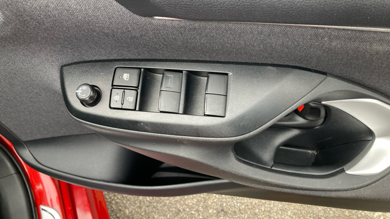 Toyota Yaris 1.5 Hybrid Design 5dr CVT Hybrid Hatchback